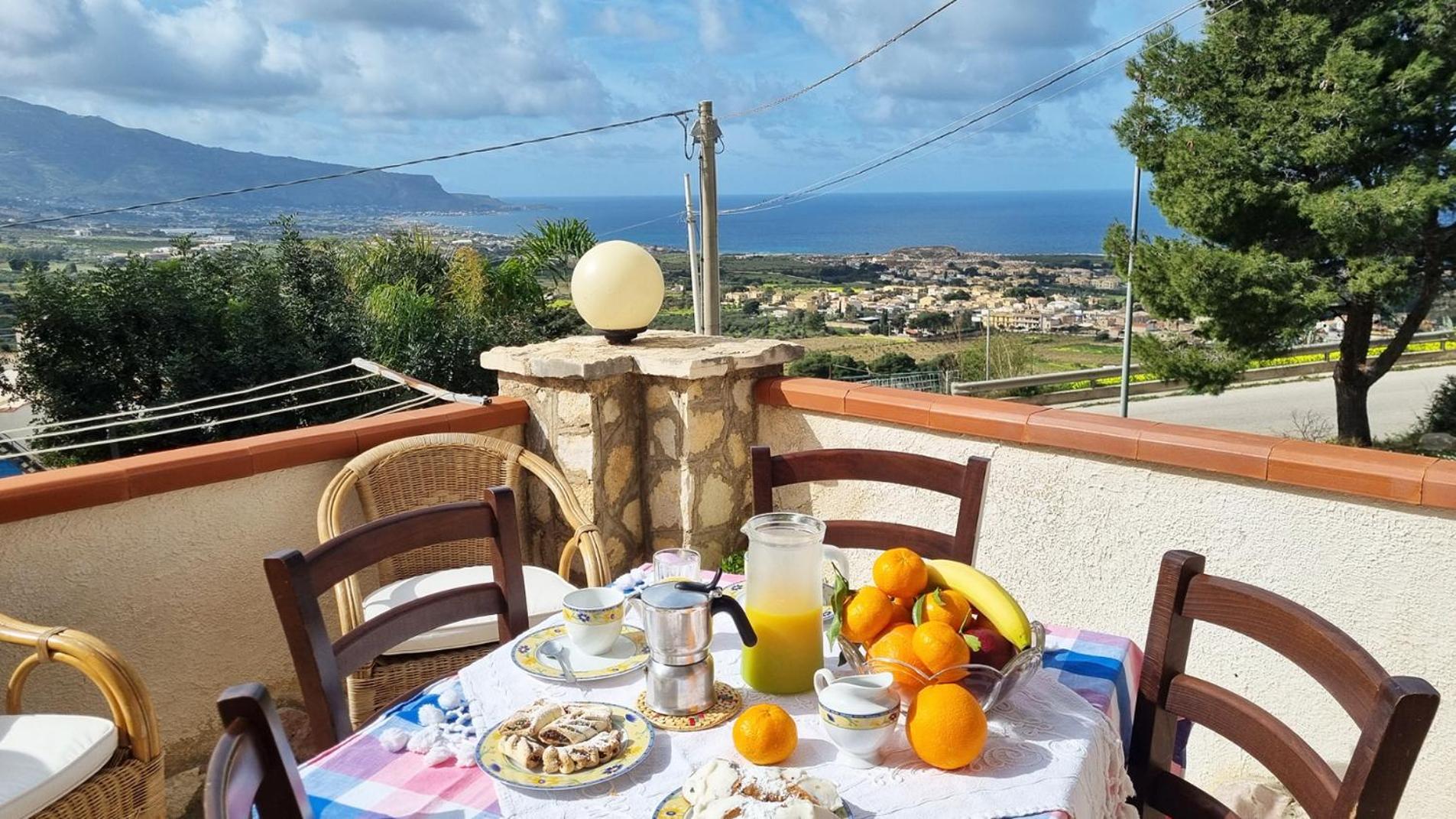 Casa Vacanza Vista Mare Custonaci Exterior photo